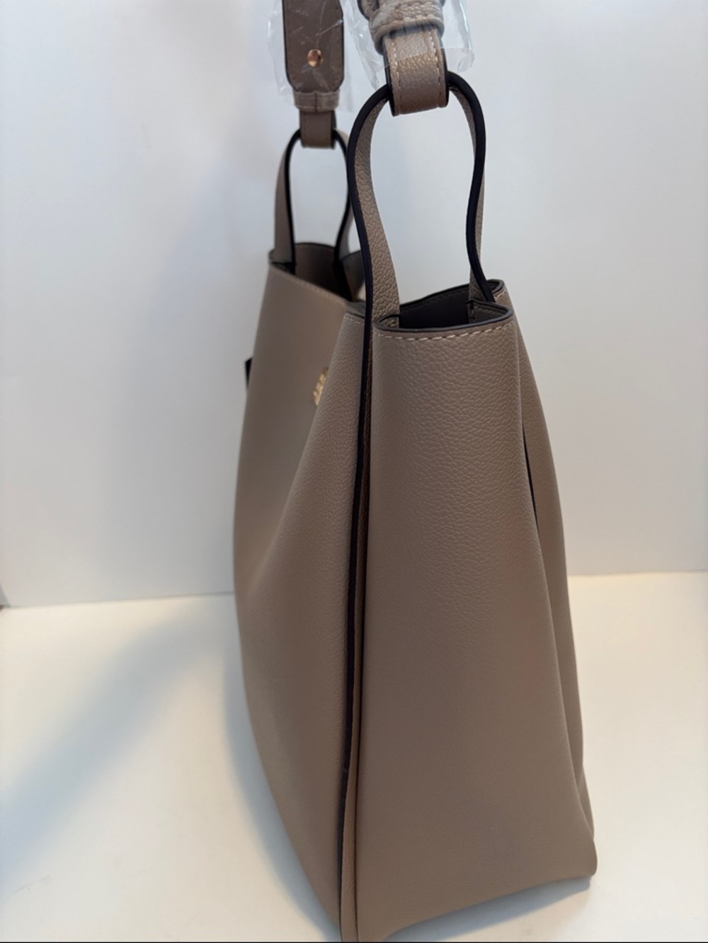 NEW! Badgley Mischka Taupe Tan Pebbled Vegan Faux Leather Tote with Top Handle - Picture 5 of 10